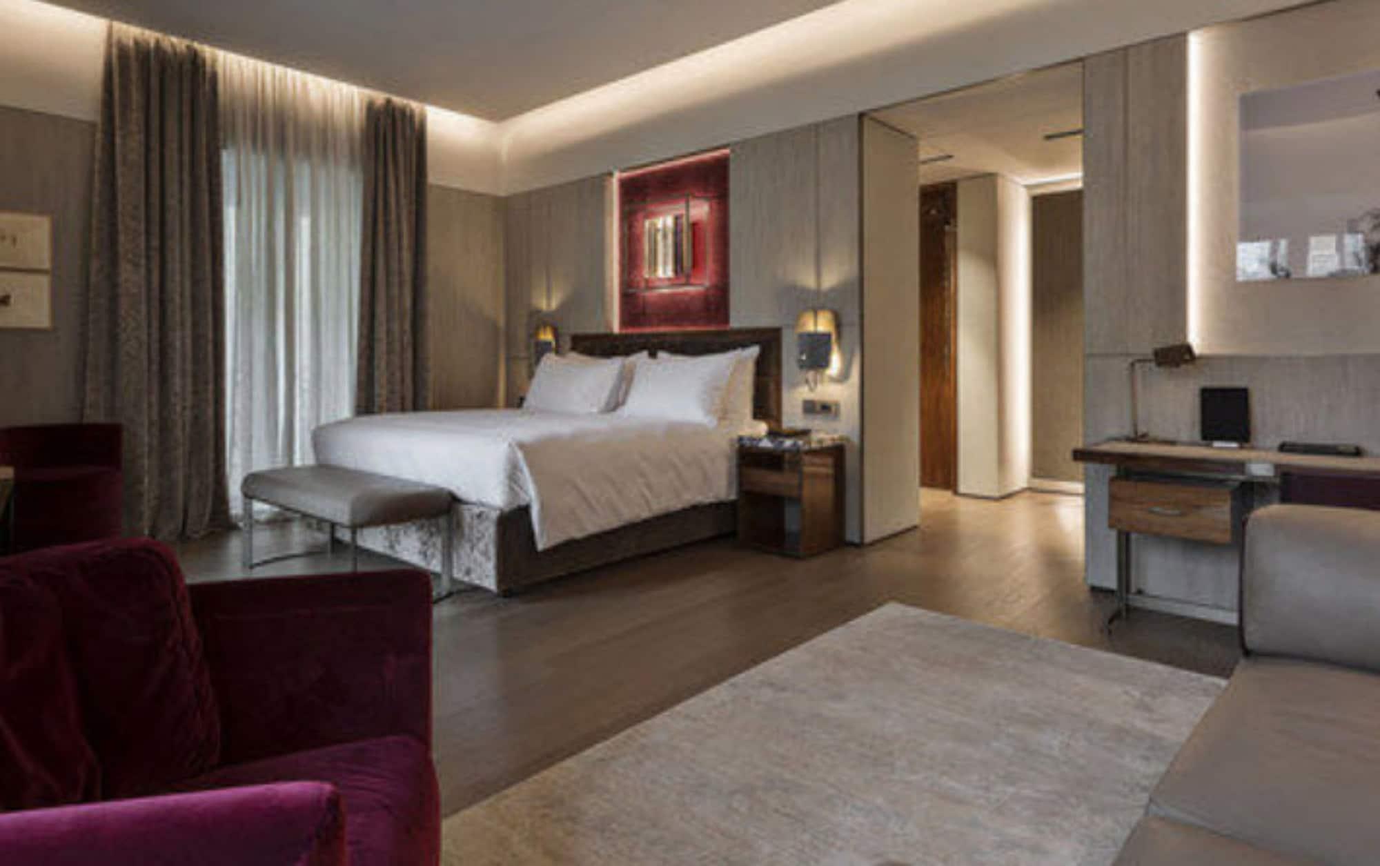 Fendi Private - Small Luxury Of The World Rom